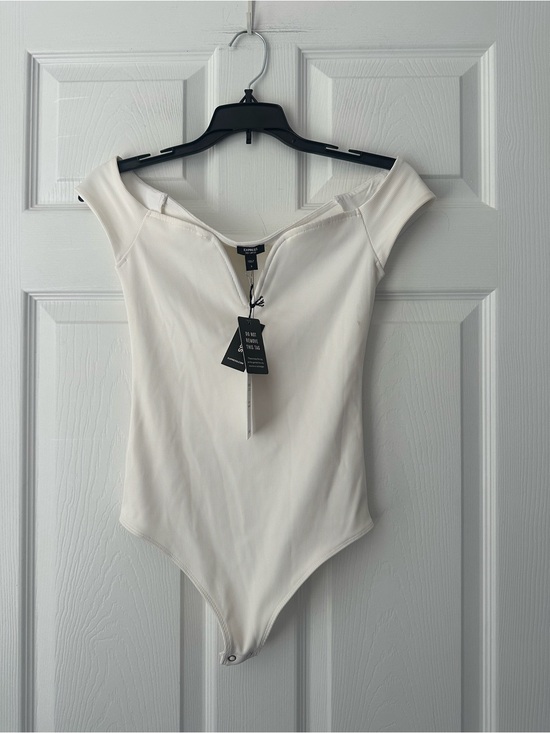 Express Tops - Express Body Contour Compression Off Shoulder bodysuit small